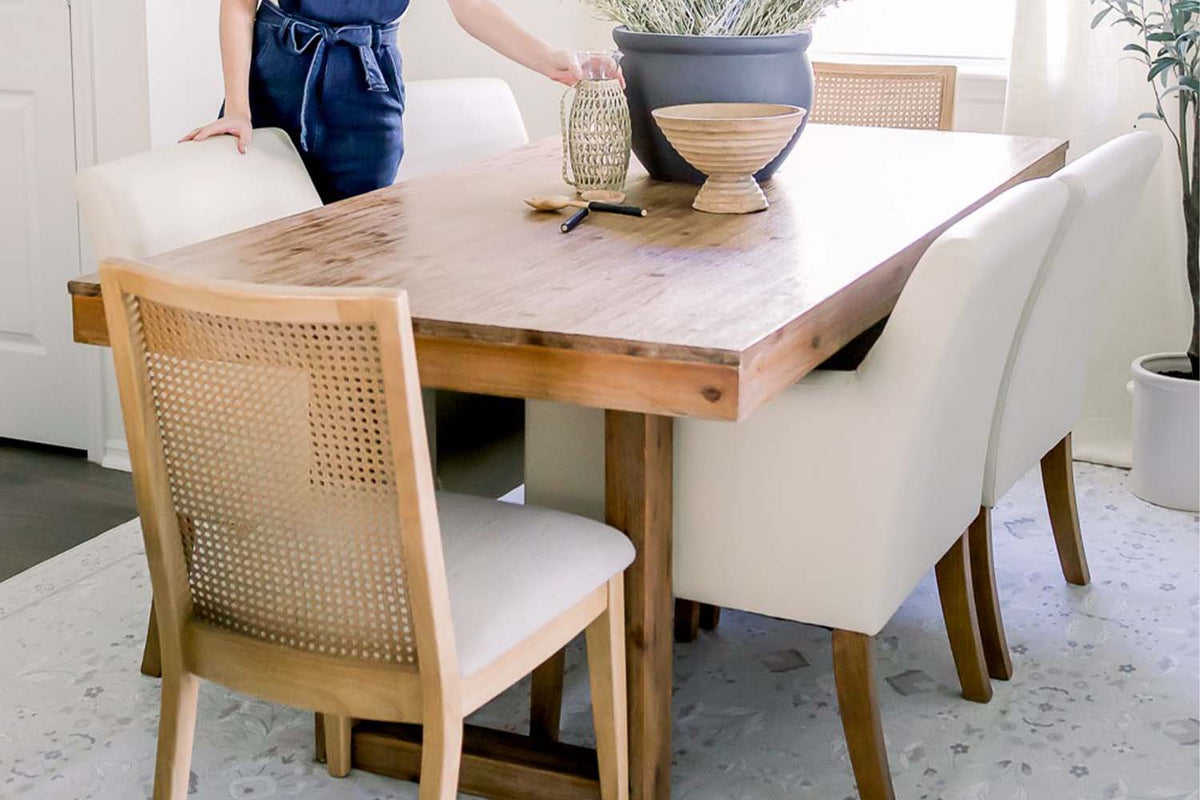 The Best Size Rug for Your Dining Room