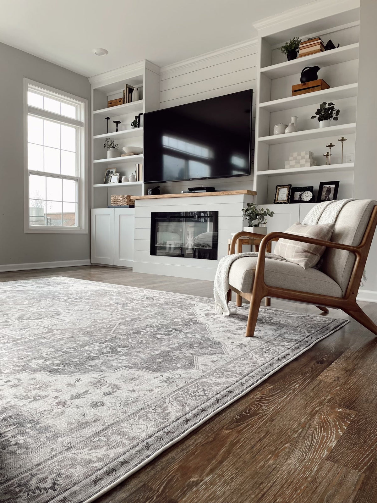 Tumble’s Definitive Guide to Choosing a Persian Rug